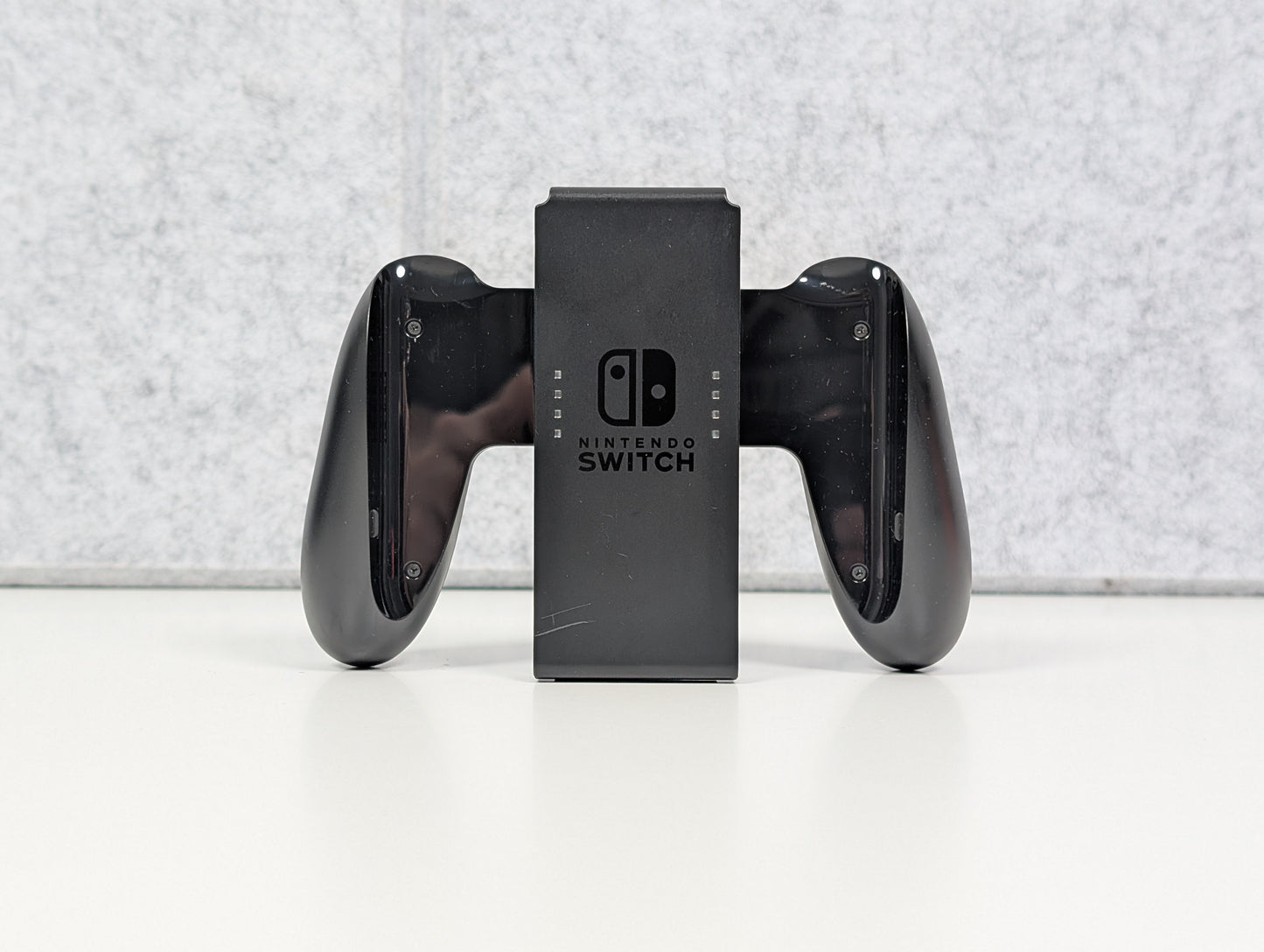 UNPATCHED Nintendo Switch v1 w/ accessories - Red/Blue - USED