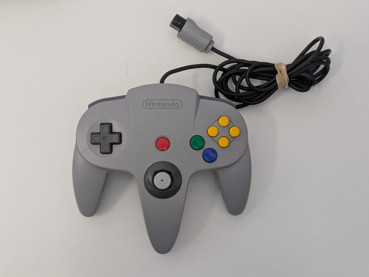 Nintendo 64 N64 w/ accessories - USED