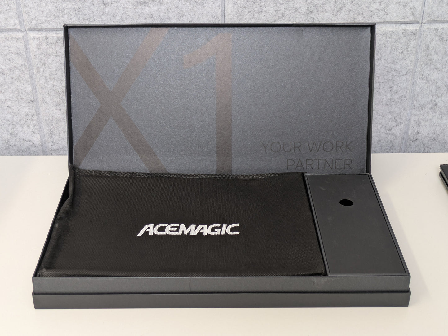 ACEMAGIC 14" Dual-Screen Laptop - 16GB/1TB - Black - USED