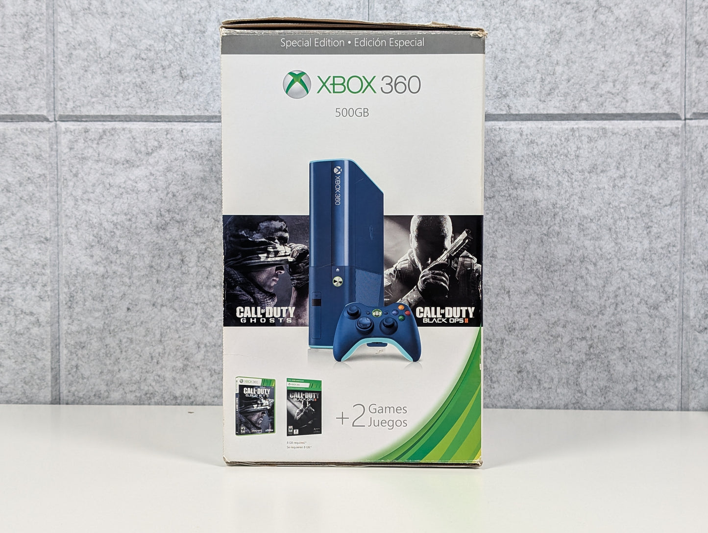 Microsoft Xbox 360 E IN BOX - 500GB - Blue Call of Duty Ltd. Ed. - USED