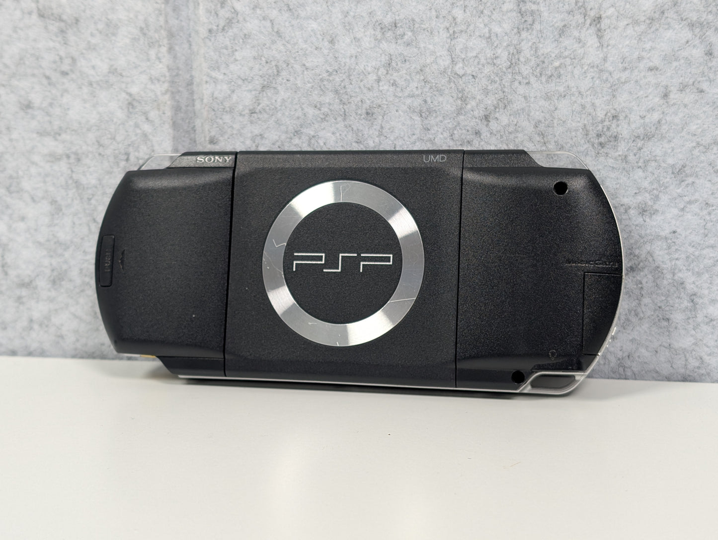 Sony PSP-1000 w/ accessories - Black - 32MB - USED