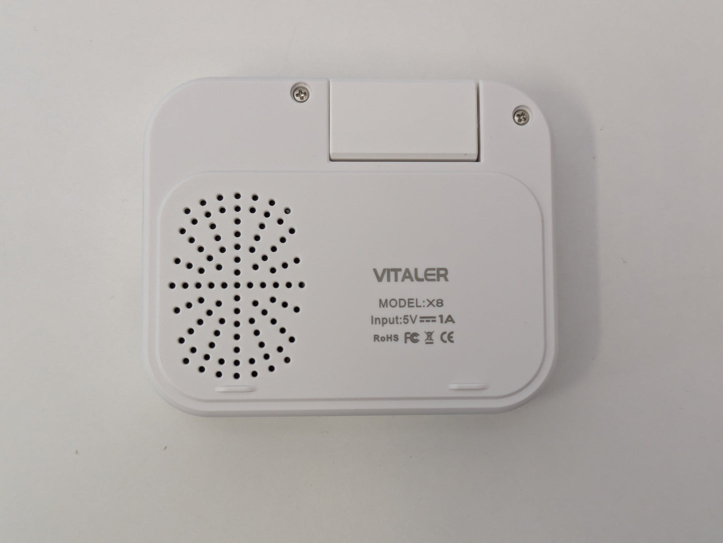 Vitaler X8 - MP3 Player w/ Camera - 32GB - White - USED