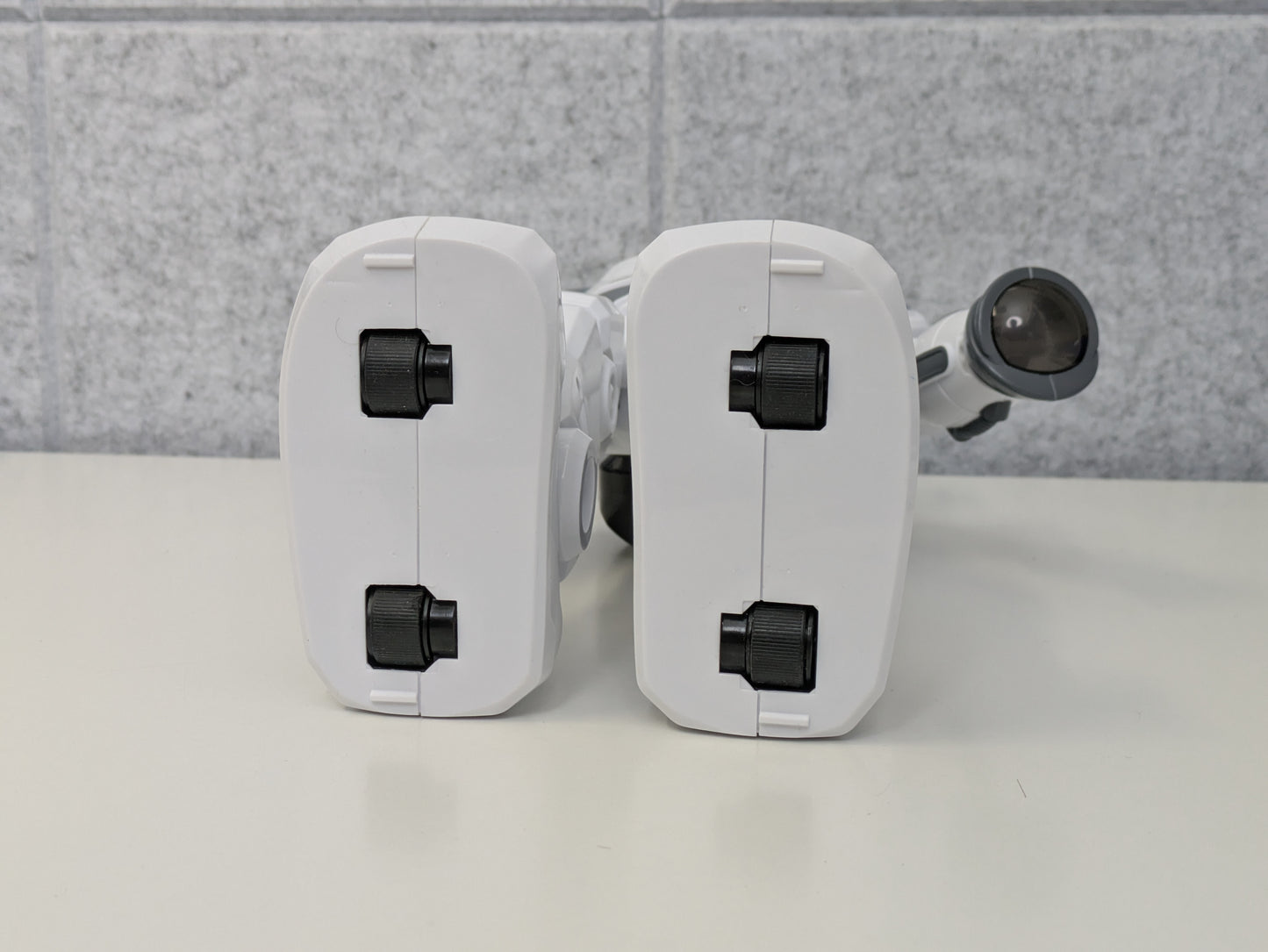 Le Neng Toys Intelligent Remote Control Robot - USED