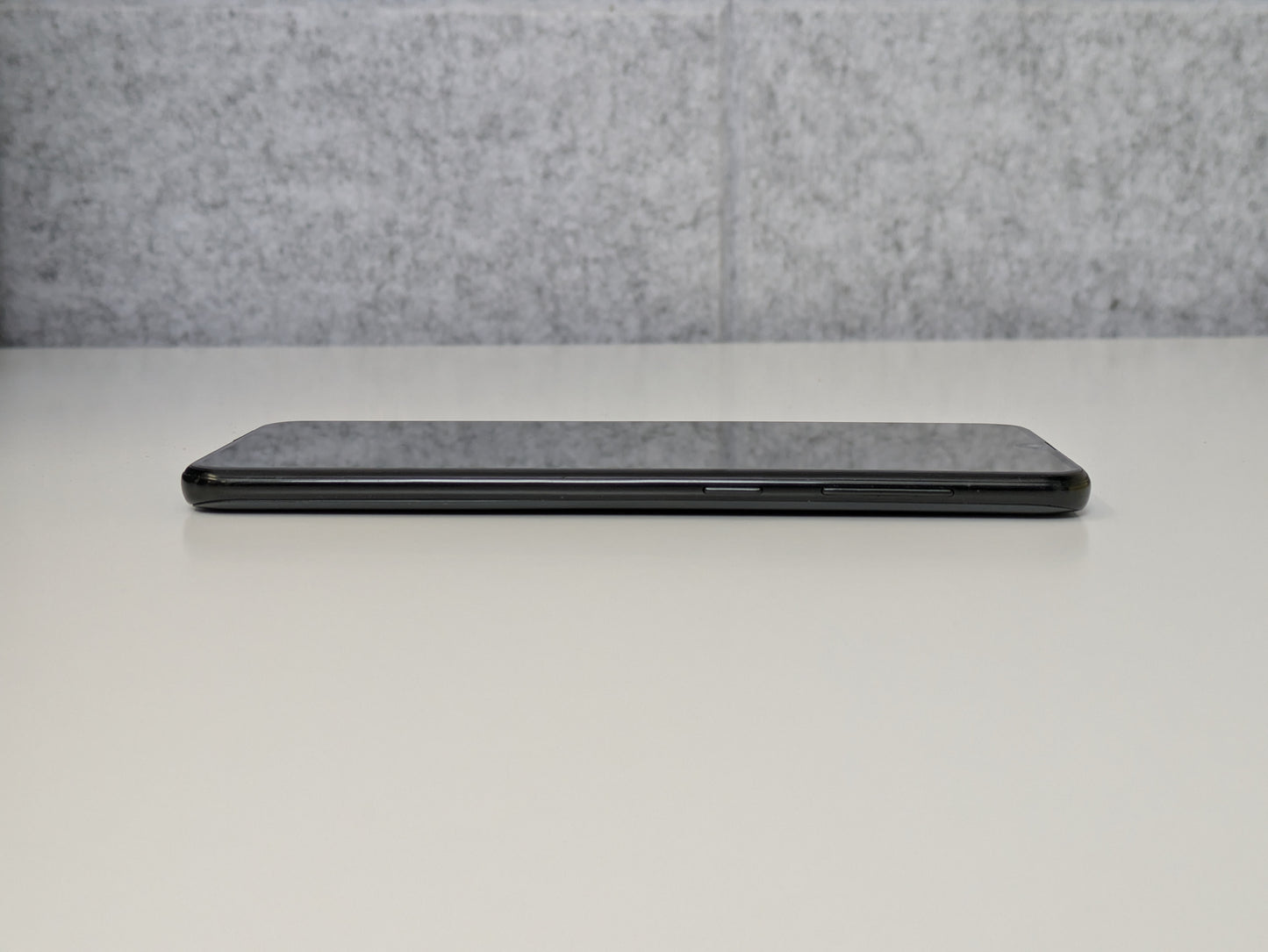 Samsung Galaxy A20 - 32GB - Black - Verizon - USED