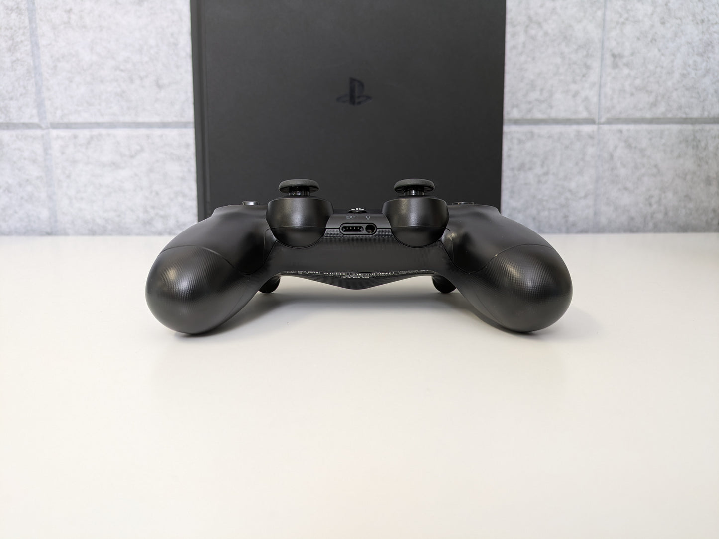 Sony PlayStation 4 PS4 Slim - 1TB - Console & Accessories - USED