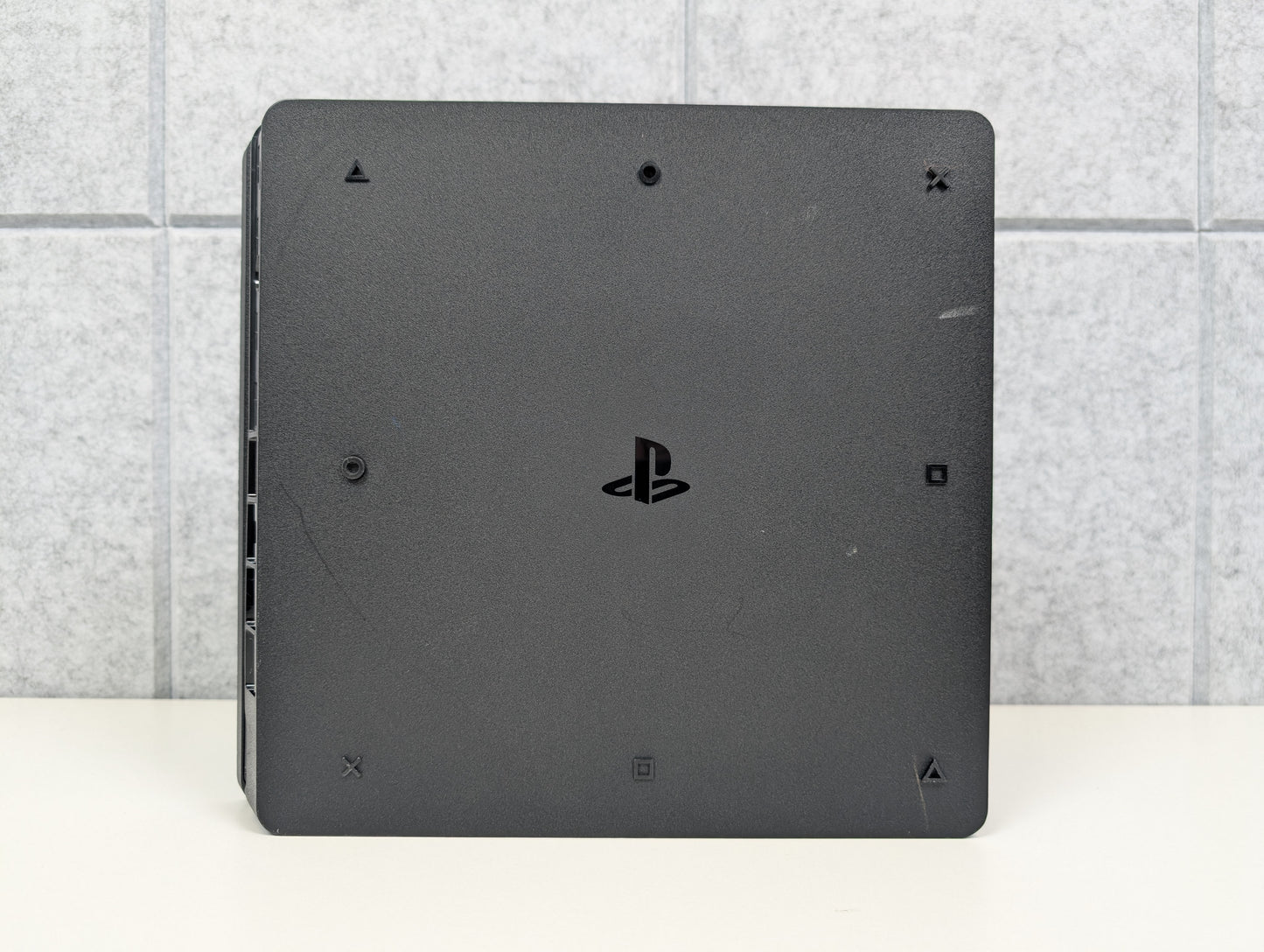 Sony PlayStation 4 Slim (Console Only) - 1TB - Black - USED
