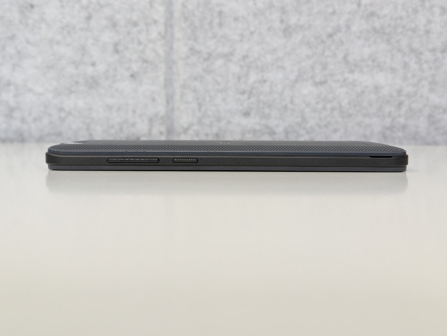 Schok Freedom Turbo - 16GB - Gray - Unlocked - USED