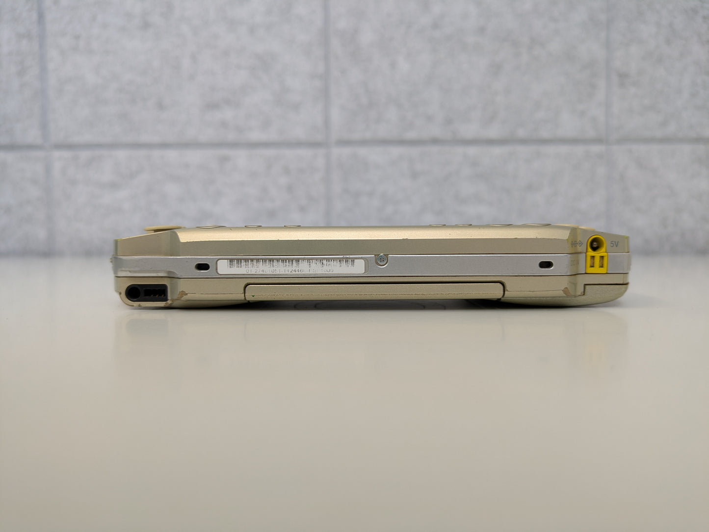 Japanese Sony PlayStation Portable PSP 1000 (Champagne Gold) MODDED w/ 6.61 PRO-C CFW - CONSOLE ONLY - DOES NOT READ UMDs - Used