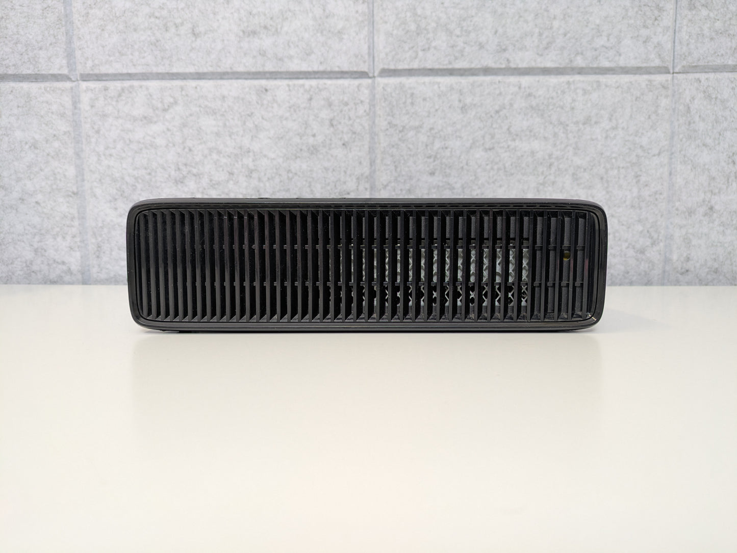 Microsoft Xbox 360 S (Console Only) - Black - 4GB - AS-IS