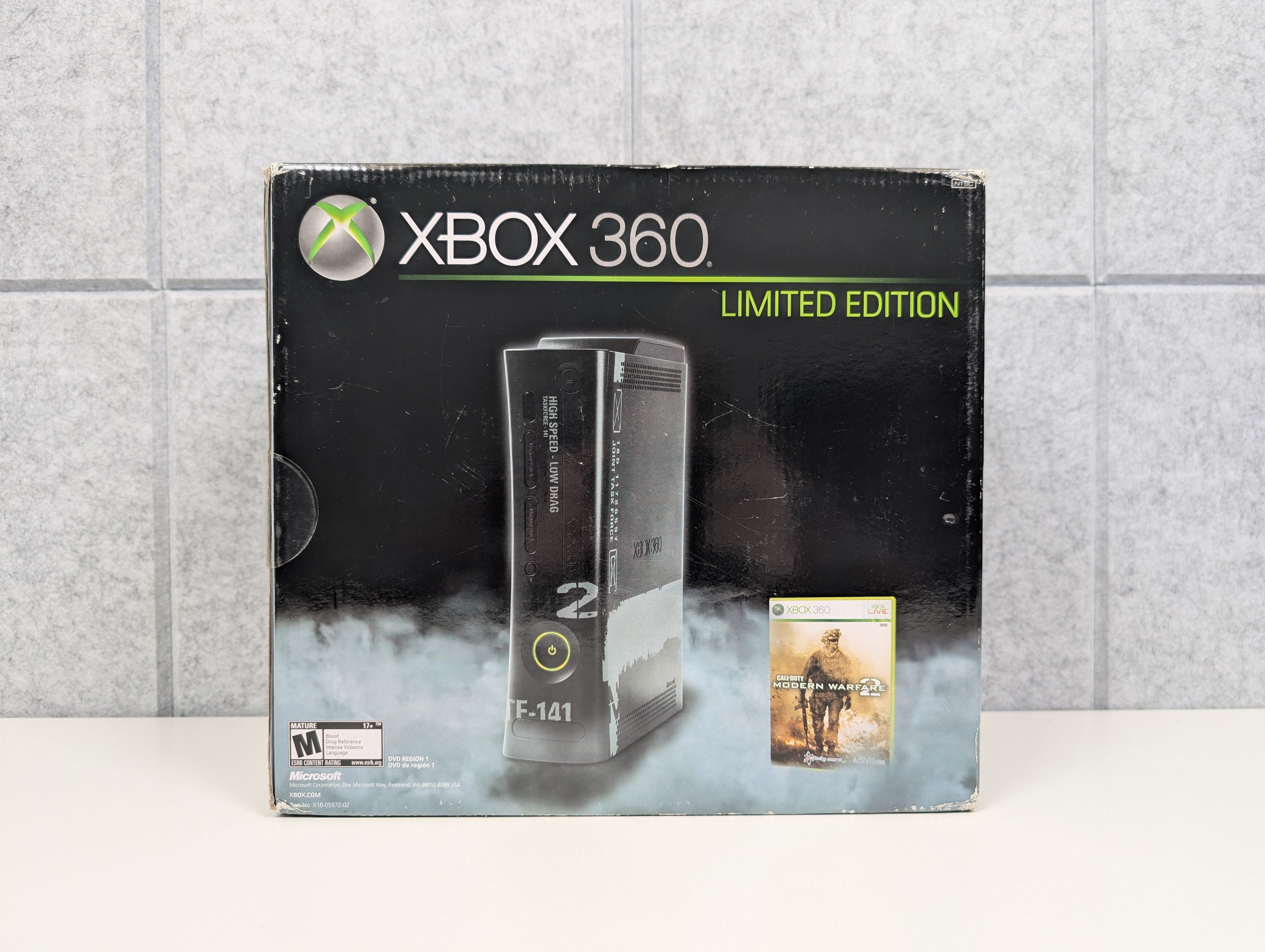 Microsoft Xbox 360 IN BOX - 250GB - Call of Duty: Modern Warfare 2