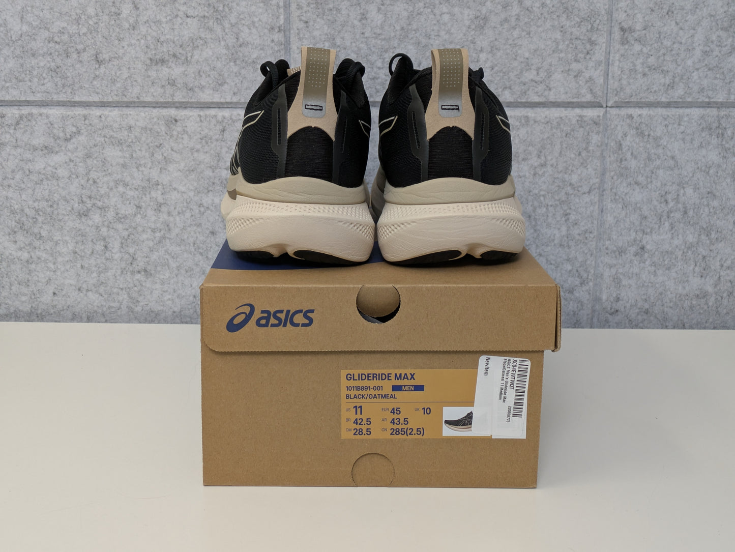 Asics GlideRide Max, Size 11 - Black/Oatmeal - PRE-OWNED, IN BOX