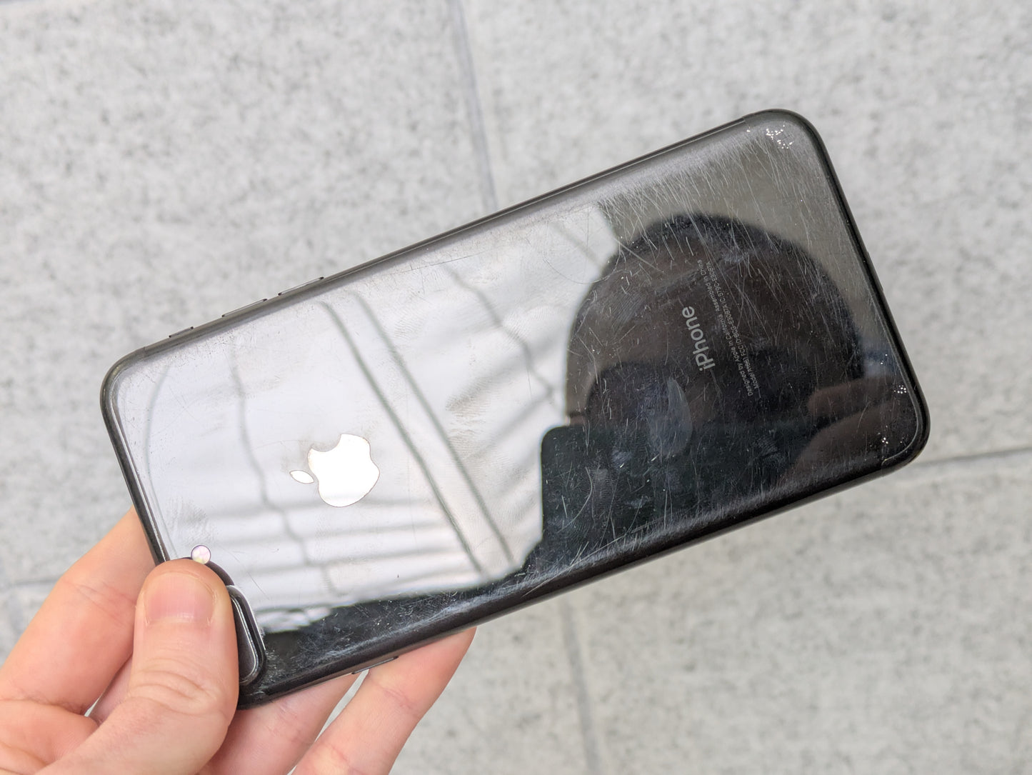 Apple iPhone 7 Plus - 128GB - Jet Black - Unlocked - USED