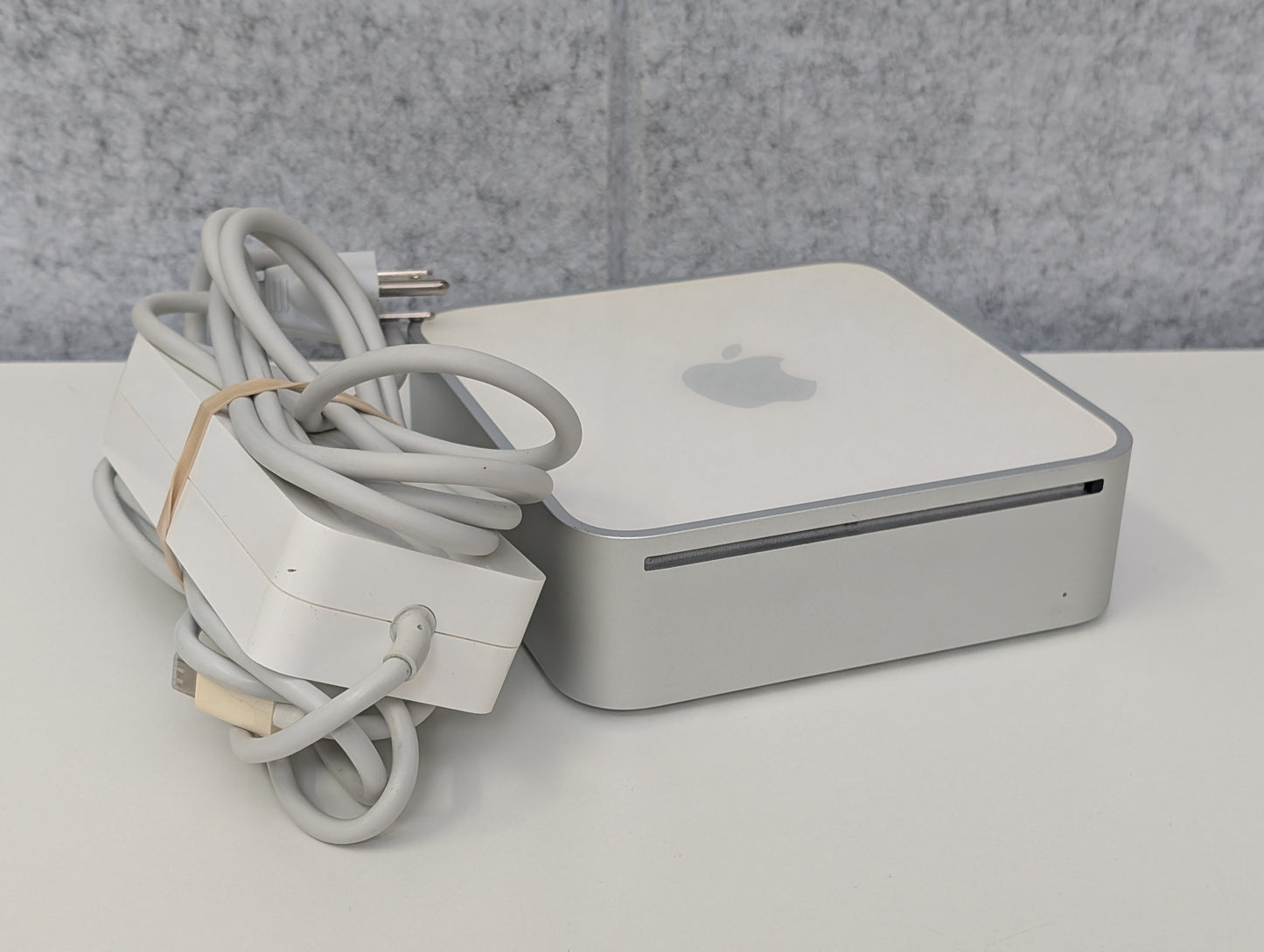 Apple Mac Mini A1283 (2008) - 4GB/1TB/2.66GHz - USED