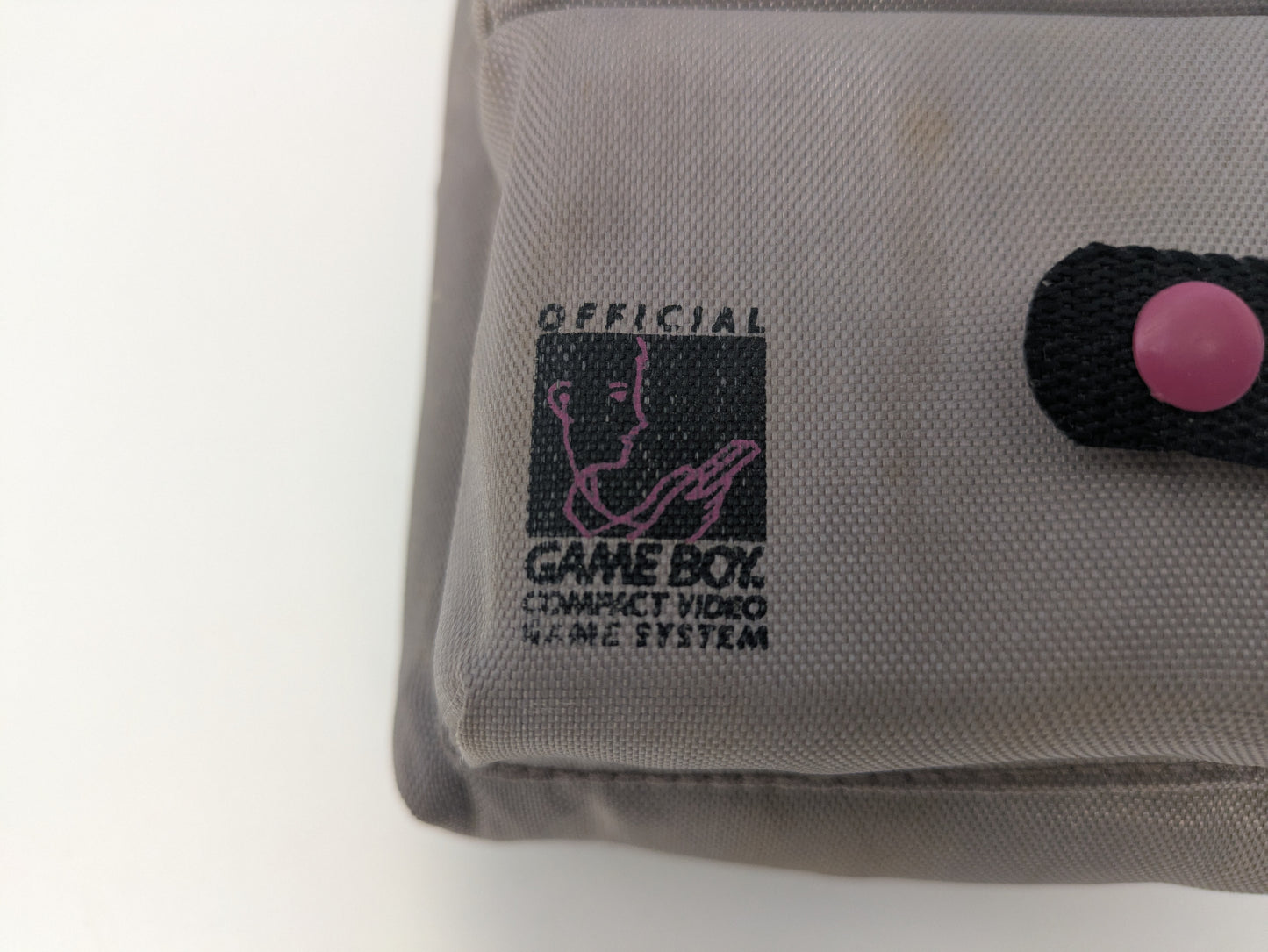 Nintendo GameBoy Handheld Console w/ Carrying Case - USED (GG92)