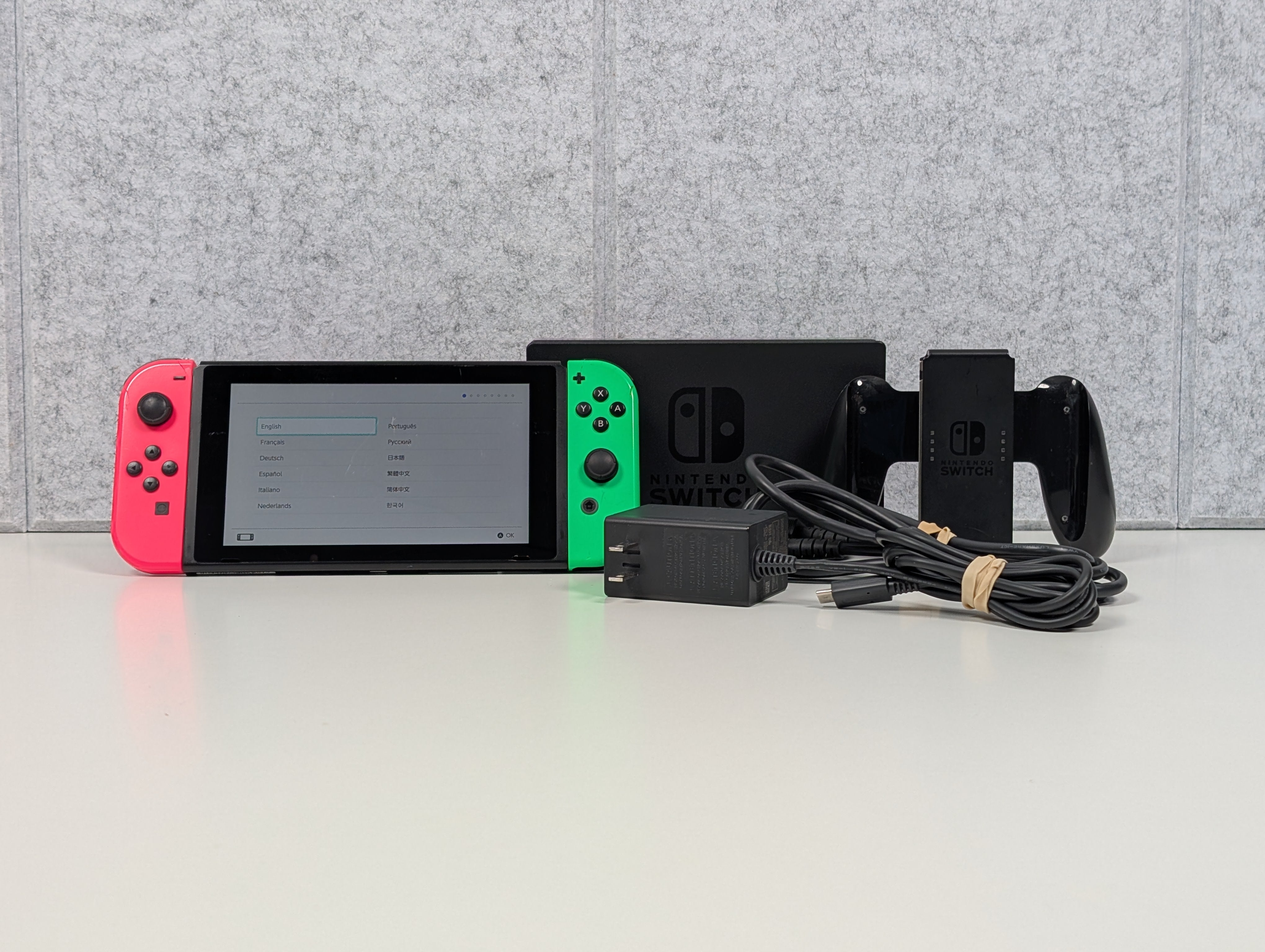 Nintendo Switch w/ accessories - Pink/Green - AS-IS – JROB GAMING