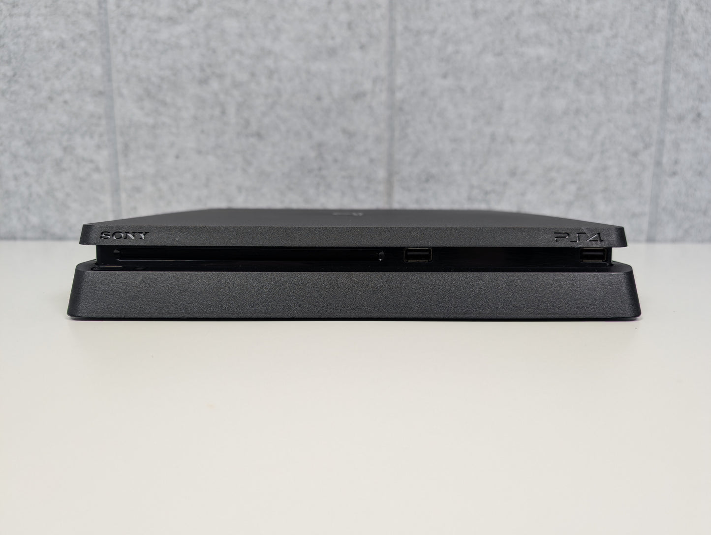 Sony PlayStation 4 Slim (Console Only) - 1TB - Black - USED