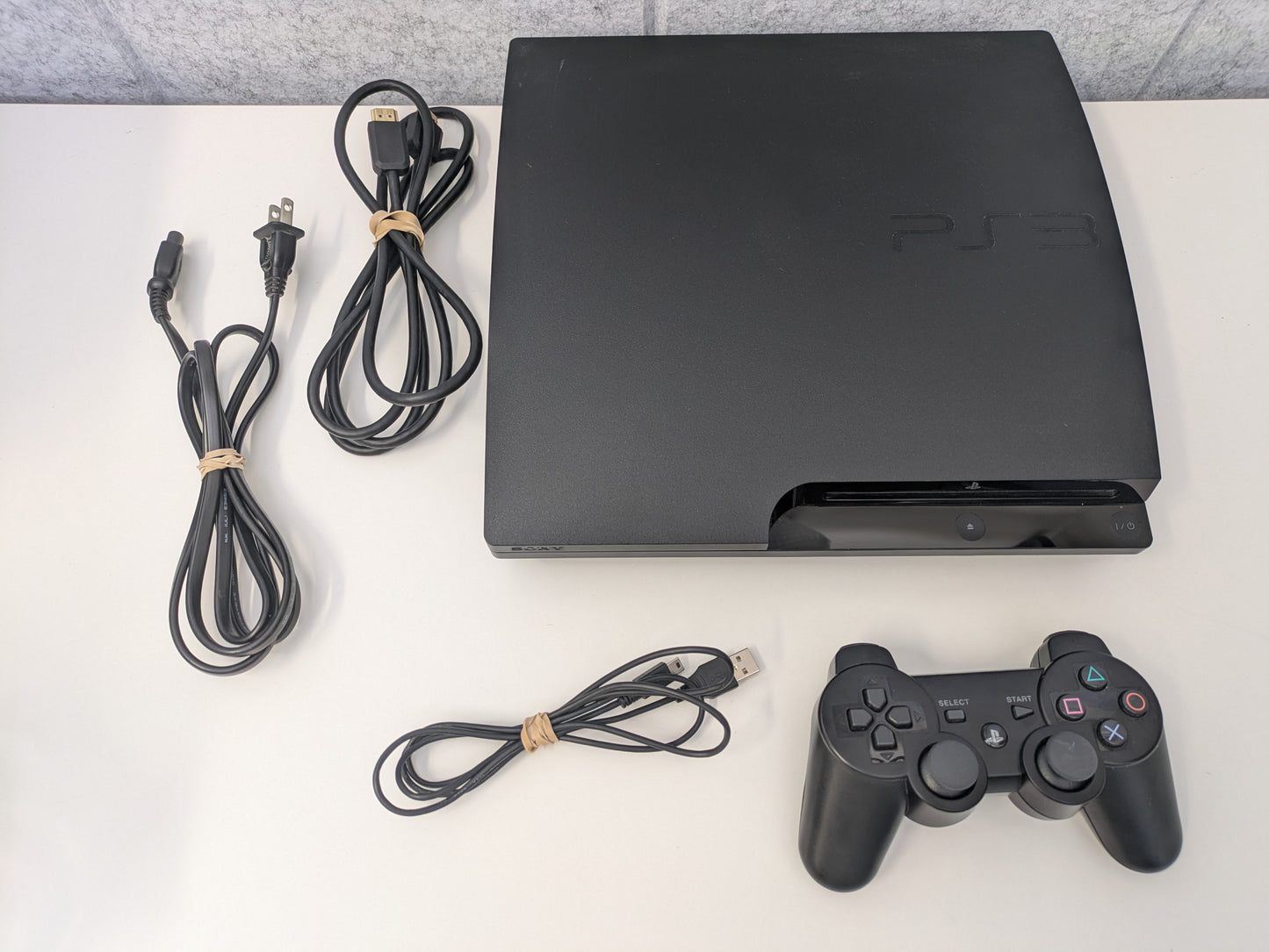 Sony 160GB PlayStation 3 PS3 Slim Console w/ Controller & Cords - USED