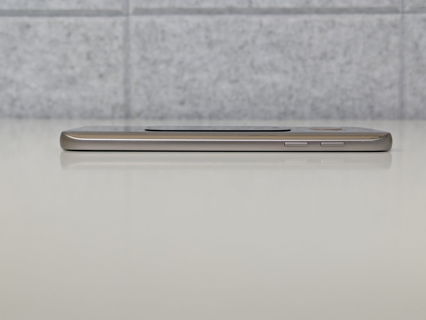 Samsung Galaxy S7 - 32GB - Gold - Verizon - AS-IS