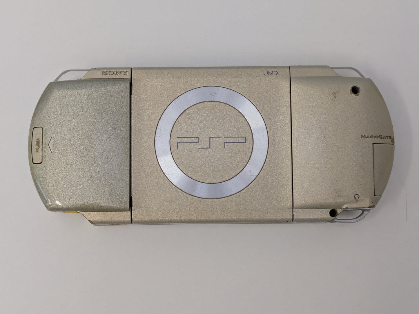 Japanese Sony PlayStation Portable PSP 1000 (Champagne Gold) MODDED w/ 6.61 PRO-C CFW - CONSOLE ONLY - DOES NOT READ UMDs - Used