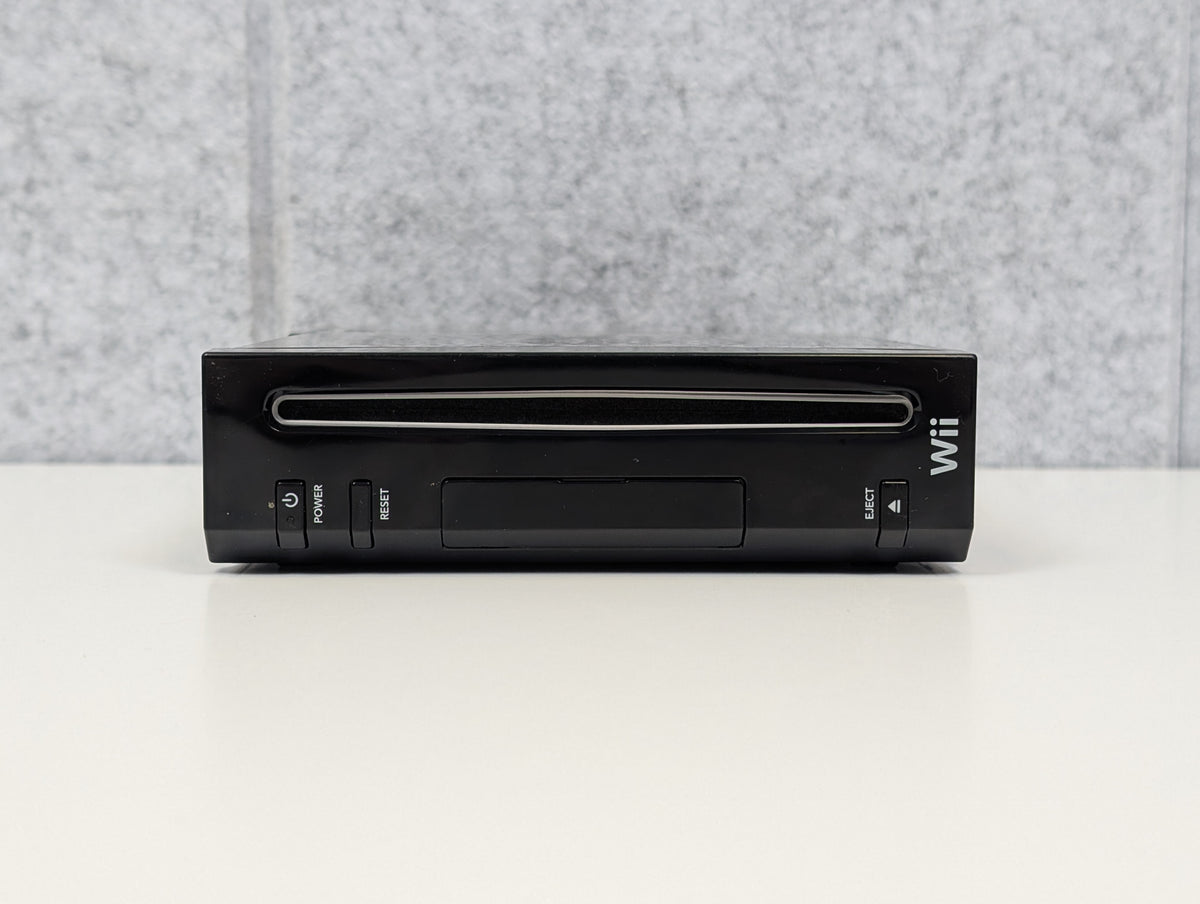 Nintendo Wii (w/ accessories) - Black - (USED/AS-IS)