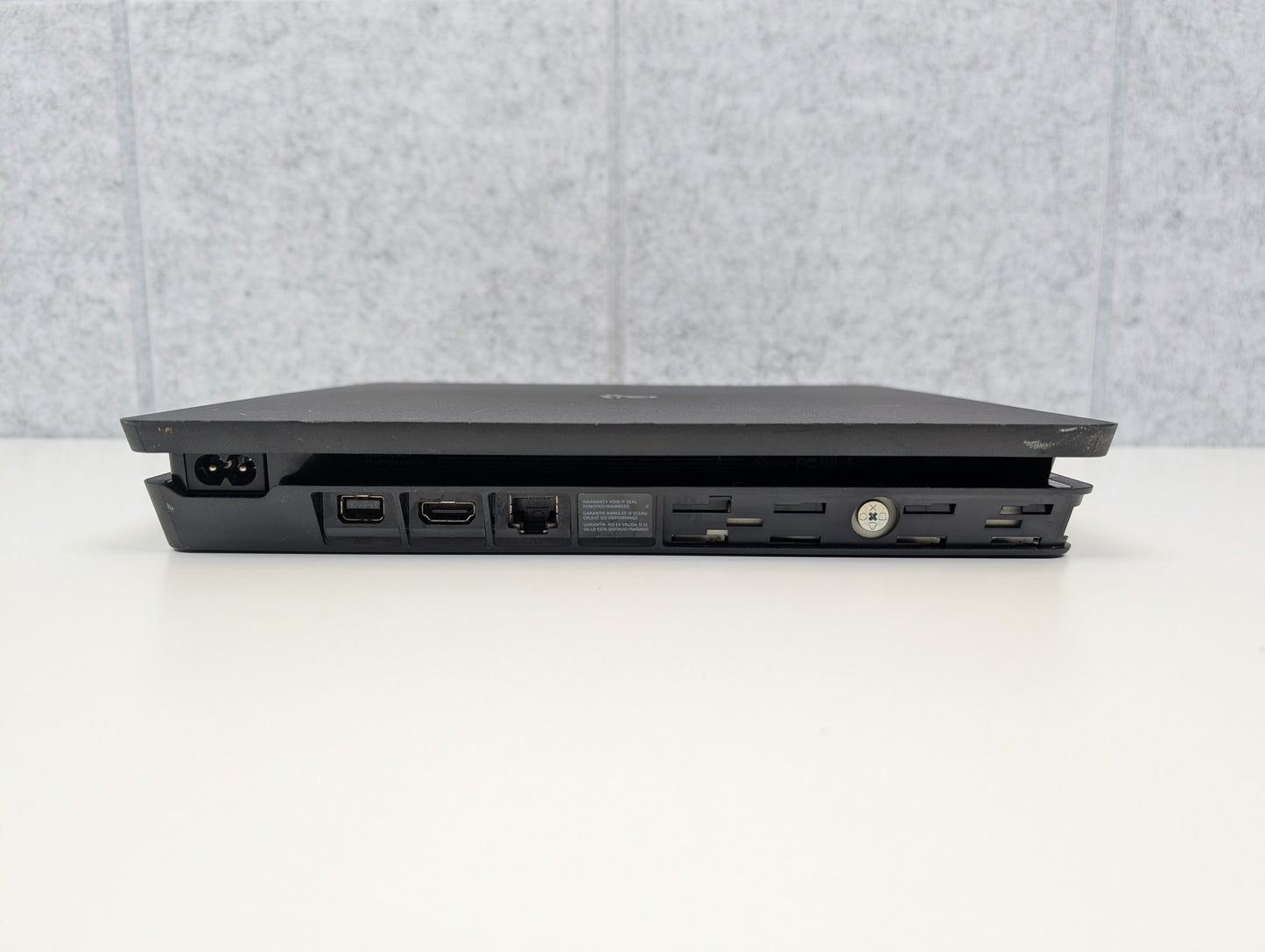 Sony PlayStation 4 Slim (Console Only) - 1TB - Black - USED