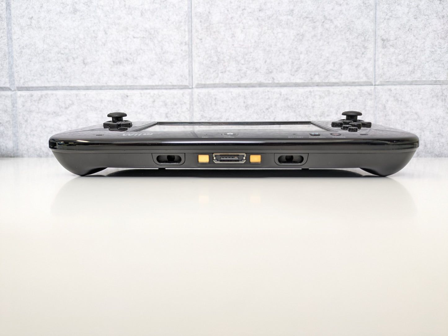 Nintendo Wii U GamePad - Black - BROKEN SCREEN - GAMEPAD ONLY - AS-IS