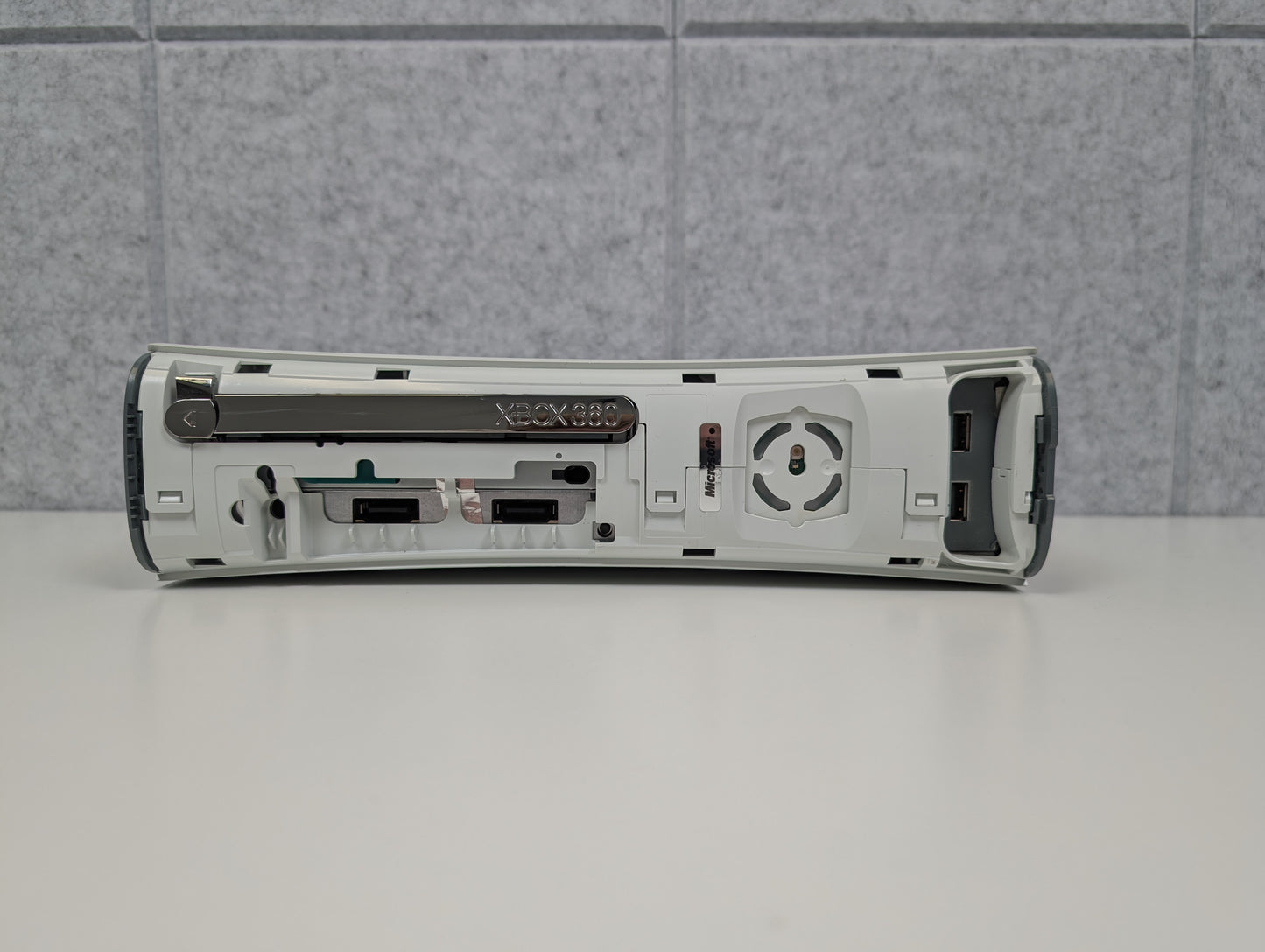 Microsoft Xbox 360 (Xenon) - White - NO HARD DRIVE - AS-IS, RROD