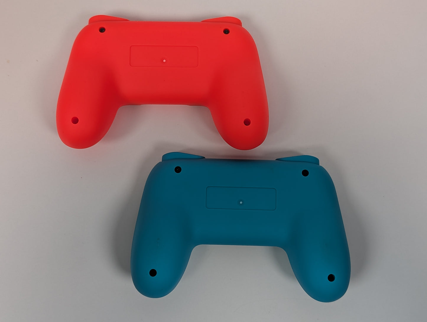 UNPATCHED Nintendo Switch v1 w/ accessories - Red/Blue - USED