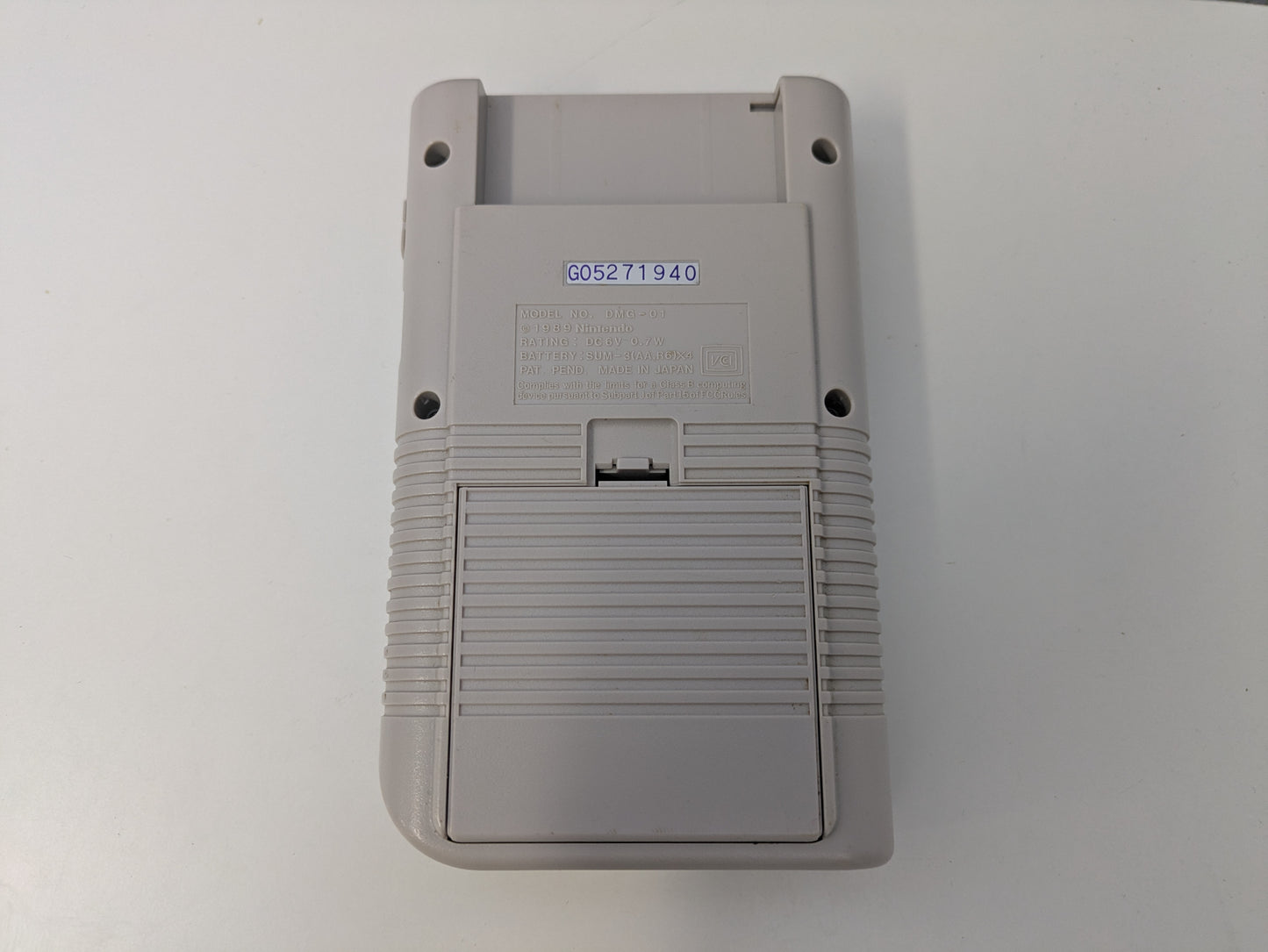 Nintendo GameBoy Handheld Console w/ Carrying Case - USED (GG92)