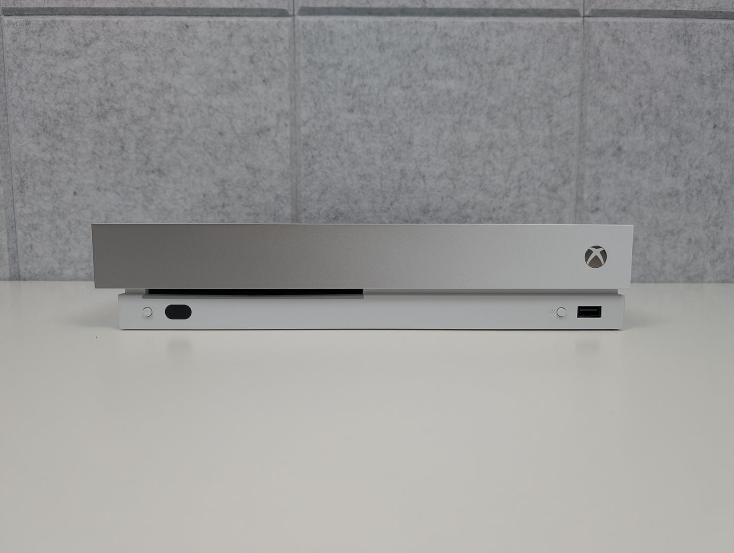 Microsoft Xbox One X - TACO BELL LTD. ED. Silver/White - 1TB - OPEN BOX