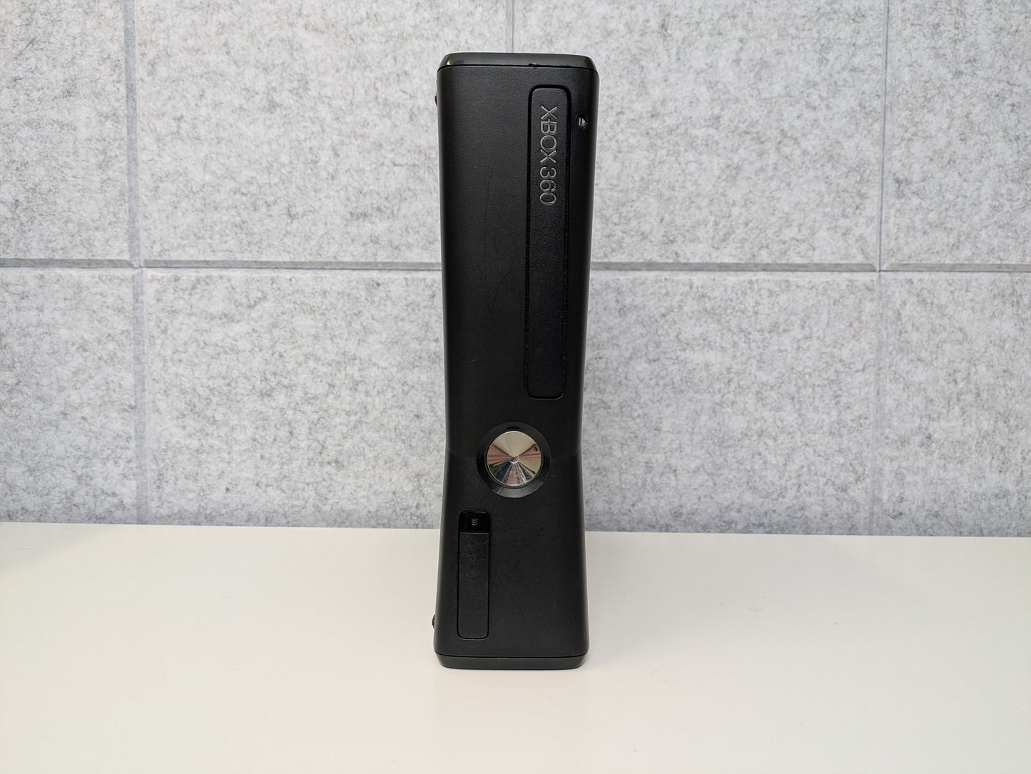 Microsoft Xbox 360 S (Console Only) - Black - 4GB - AS-IS