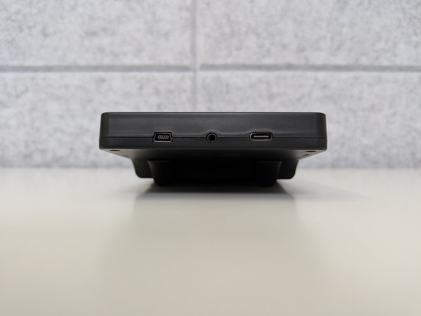 X6 Retro Emulation Handheld Console w/ 32GB SD card IN BOX - AS-IS