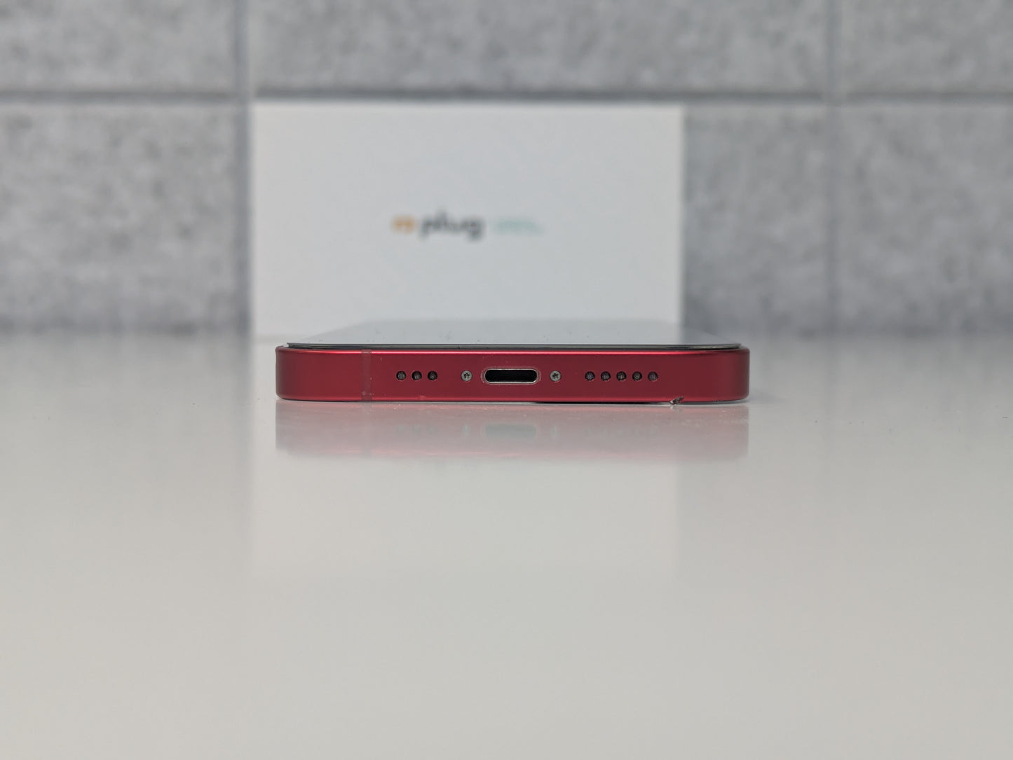 Apple iPhone 13 - 128GB - Product RED - Unlocked - USED