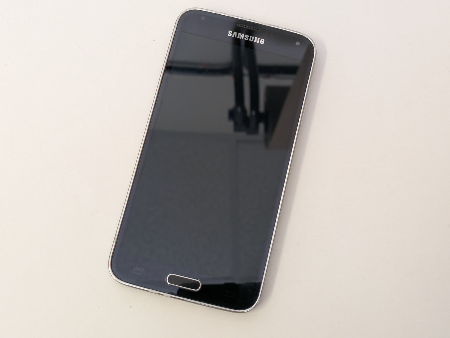 Samsung Galaxy S5 - 16GB - Charcoal Black - FreedomPop Wireless