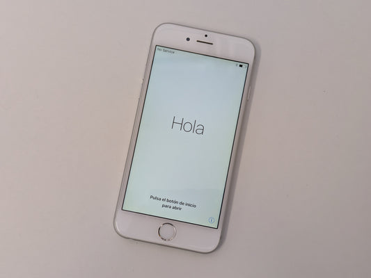 Apple iPhone 6 - 64GB - Silver - UNLOCKED - USED