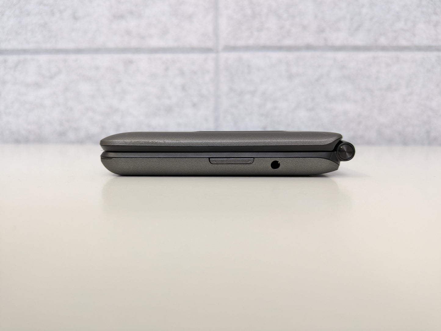 Kazuna eTalk - 4GB - Gray - Verizon - USED