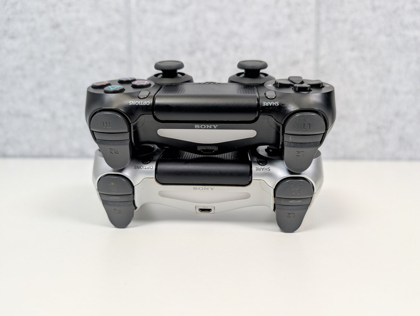 Sony PlayStation 4 Slim w/ accessories - 1TB - Gold - USED