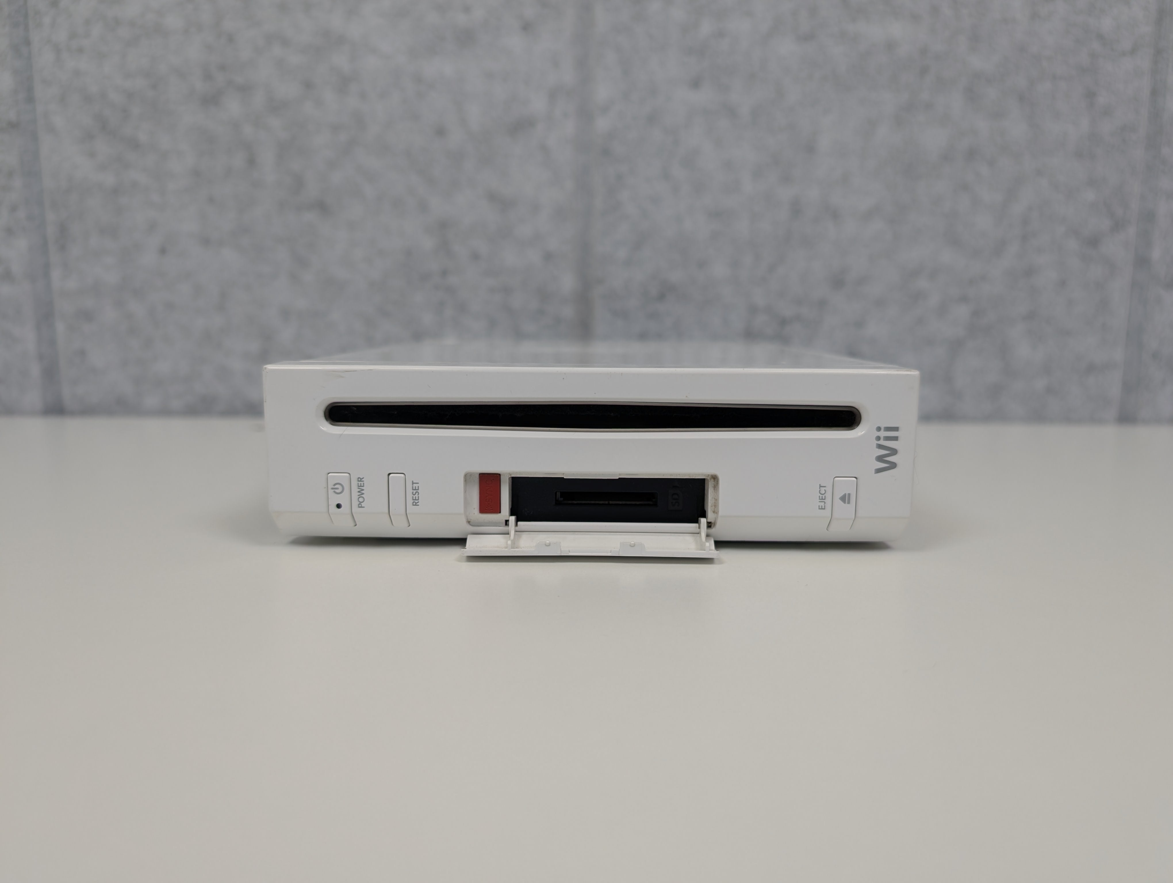 Nintendo Wii (Console Only) - White - AS-IS – JROB GAMING