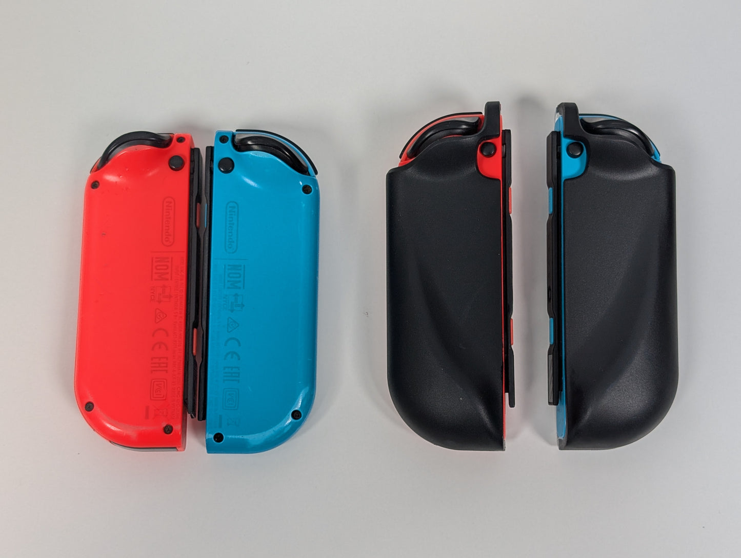 UNPATCHED Nintendo Switch v1 w/ accessories - Blue/Red - AS-IS