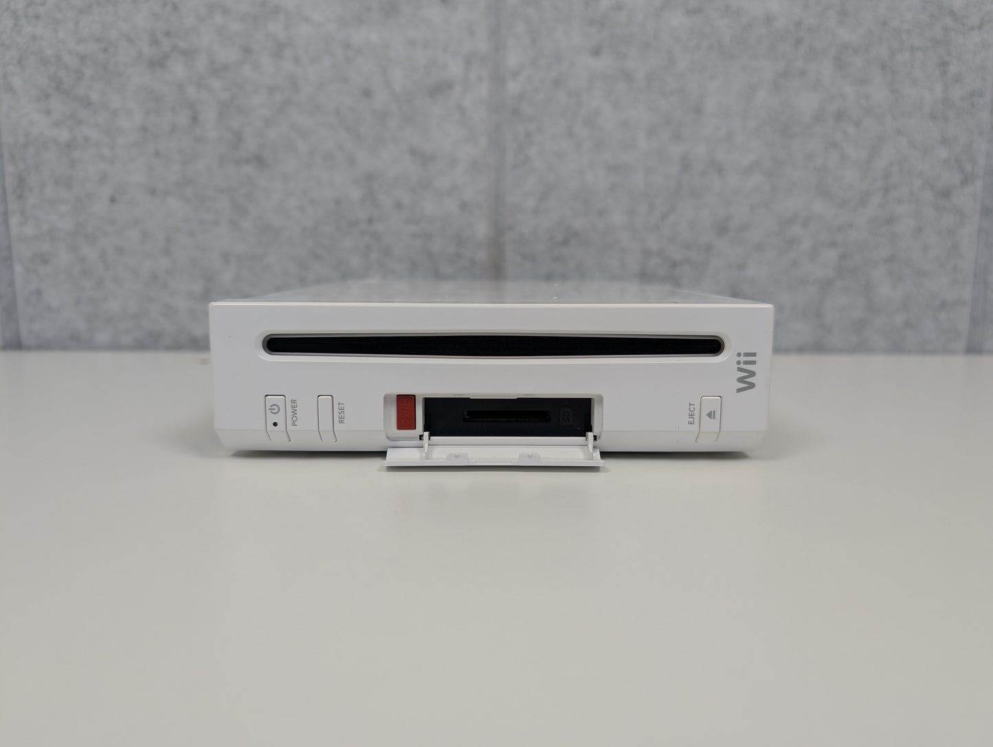 Nintendo Wii (Console Only) - White - AS-IS
