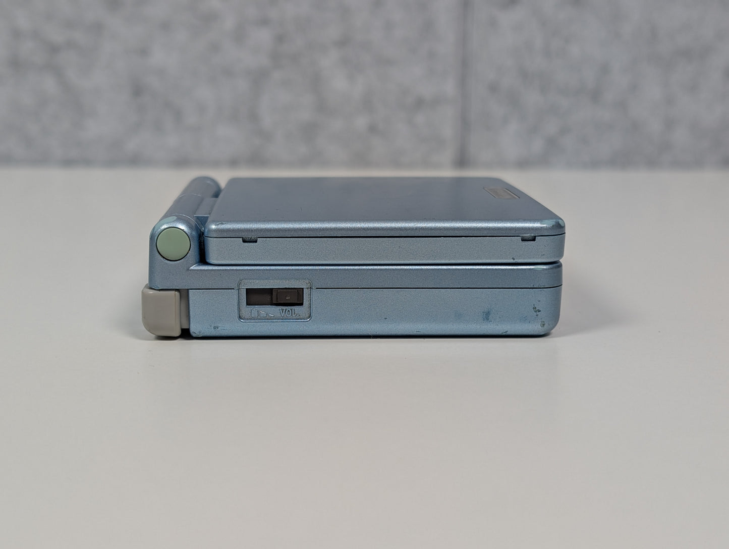 Nintendo GameBoy Advance SP AGS-101 (w/ accessories) - Pearl Blue - USED