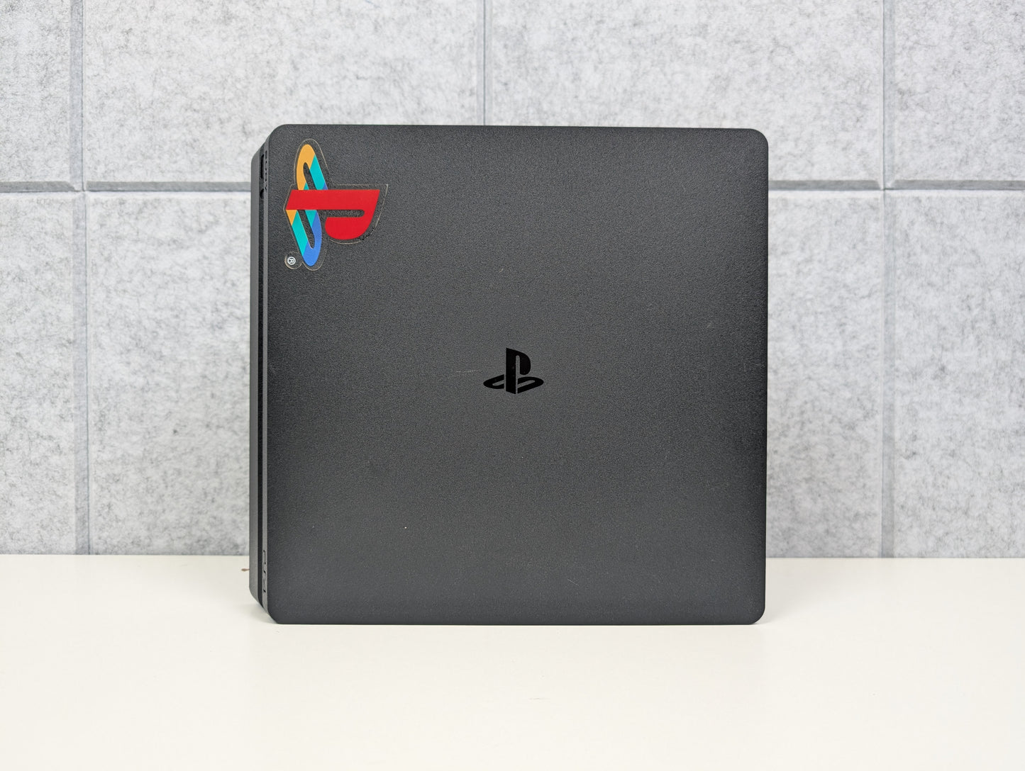 Sony PlayStation 4 Slim (Console Only, w/ 7x Digital Games) - 1TB - Black - USED