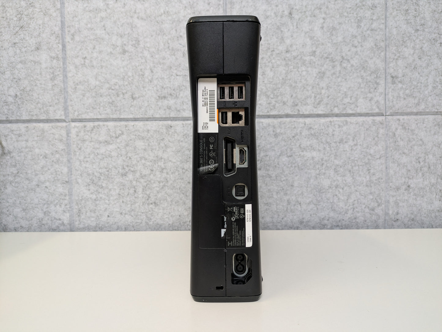 Microsoft Xbox 360 S (Console Only) - Black - 4GB - AS-IS