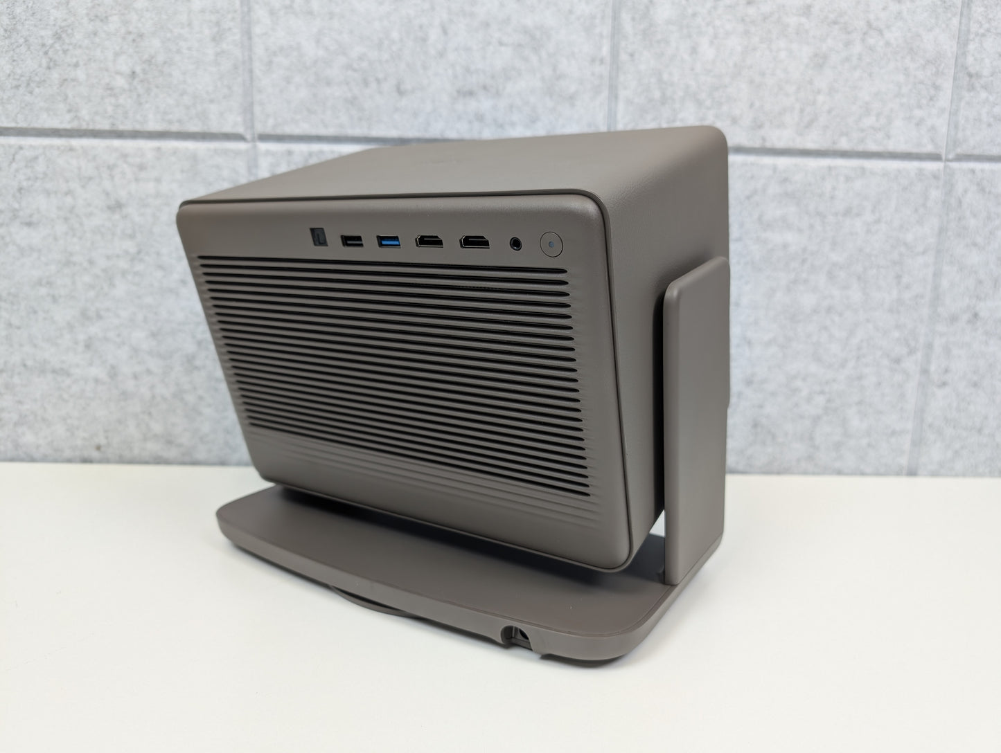 XGIMI Horizon 20 Max IMAX Home Theatre Projector with Google TV - USED