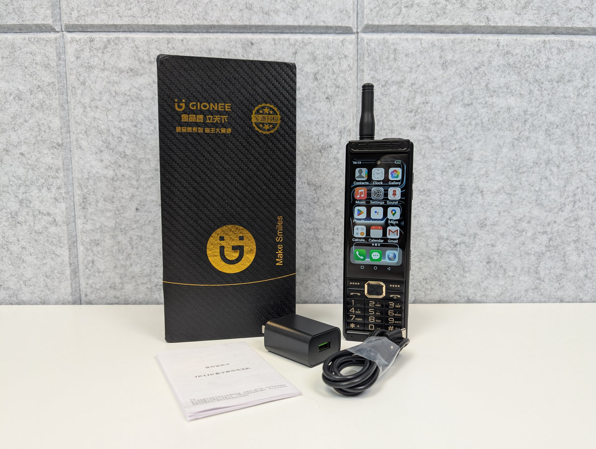 Gionee D999 Retro-Inspired Android SmartPhone (Network Unlocked) - 64GB - Black - USED