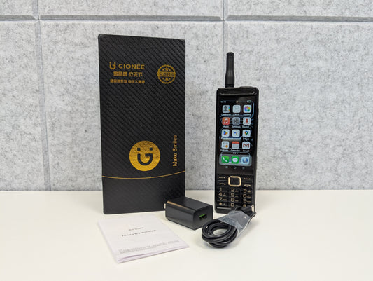 Gionee D999 Retro-Inspired Android SmartPhone (Network Unlocked) - 64GB - Black - USED