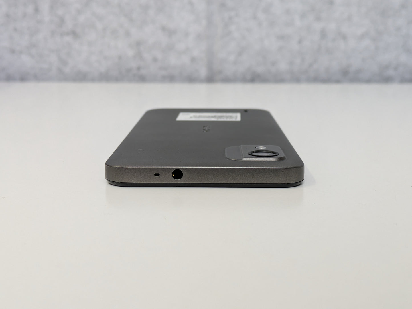 Nokia C110 N156DL (Network Locked to TracFone) - 32GB - Gray - USED