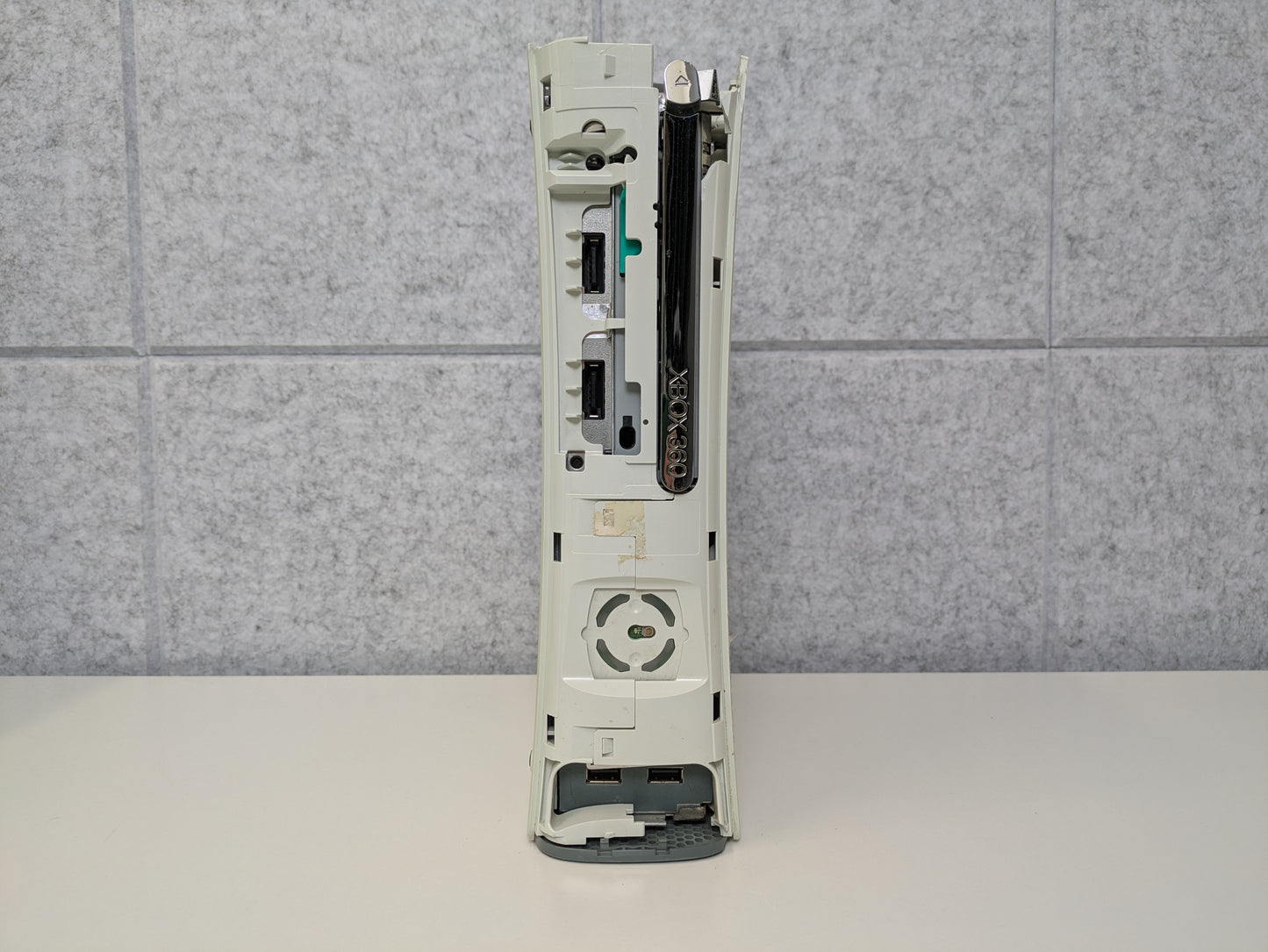 Microsoft Xbox 360 (Xenon) - 120GB - w/ accessories - AS-IS