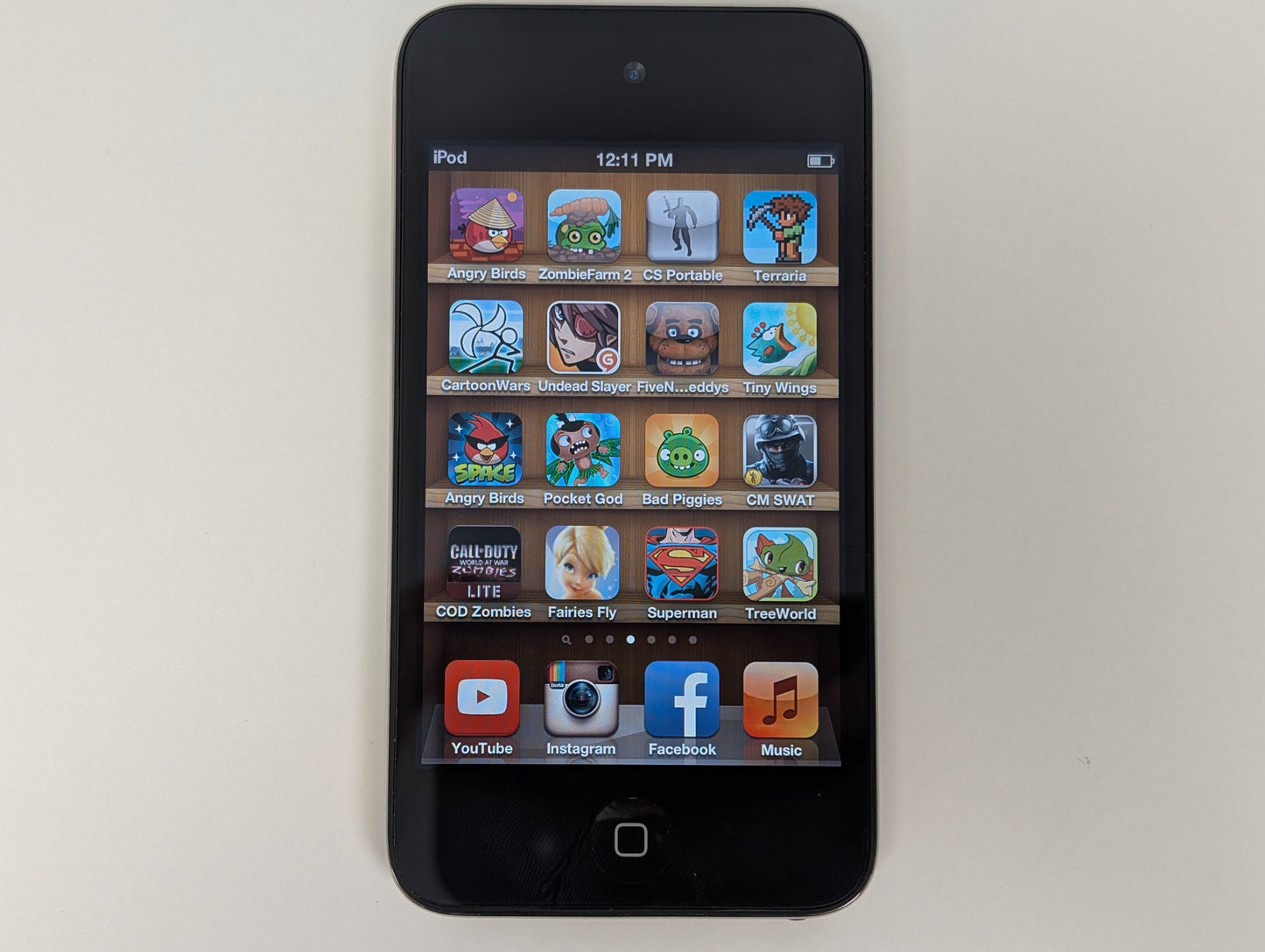 Apple iPod Touch (4th gen.) Loaded w/ Classic Games - 8GB - USED