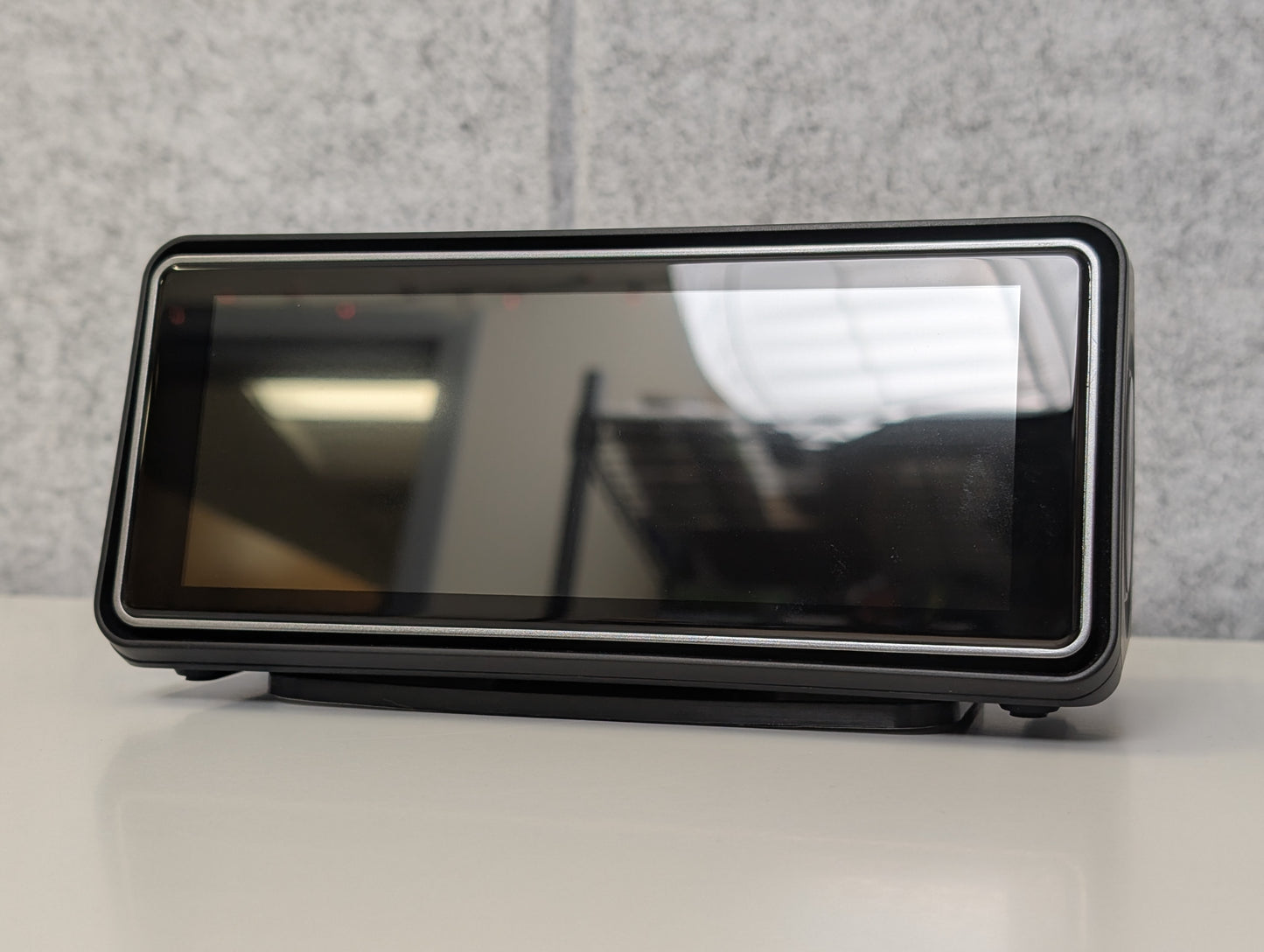 CarPlay/Android Auto Smart Screen Speaker - USED
